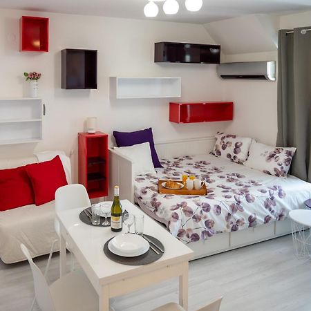 Colorful Studio With Balcony - Free Parking Apartment Sofia Exterior photo