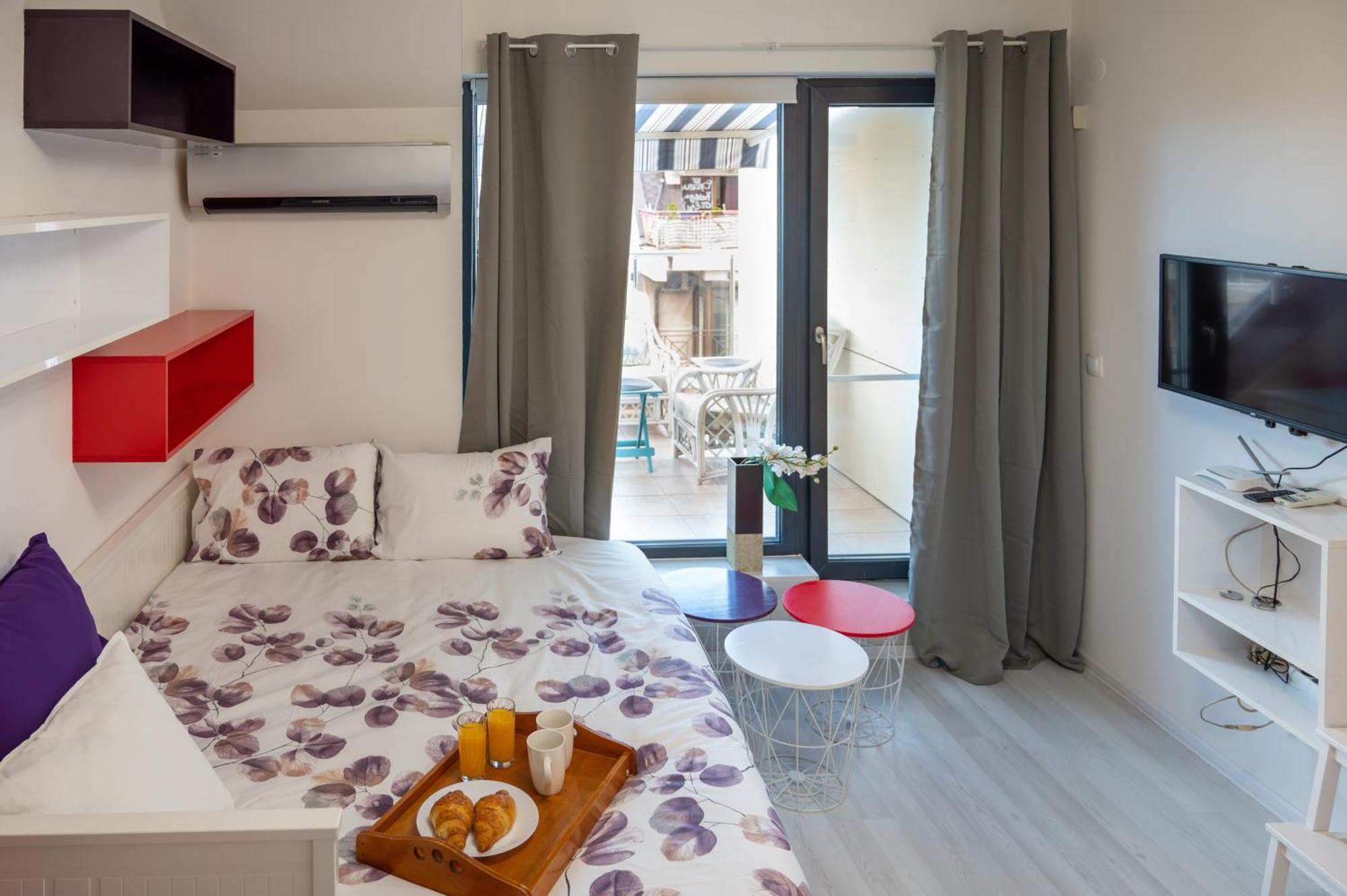 Colorful Studio With Balcony - Free Parking Apartment Sofia Exterior photo